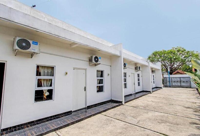 Spot On 91709 Aster Hotel Syariah