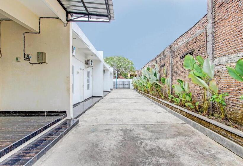 Spot On 91709 Aster Hotel Syariah