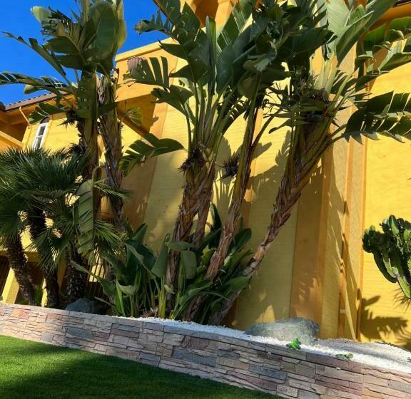 فندق The Aqua Pacific