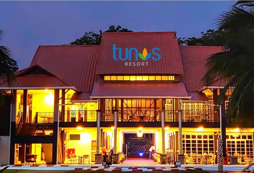בית מלון כפרי Tunas Resort Port Dickson