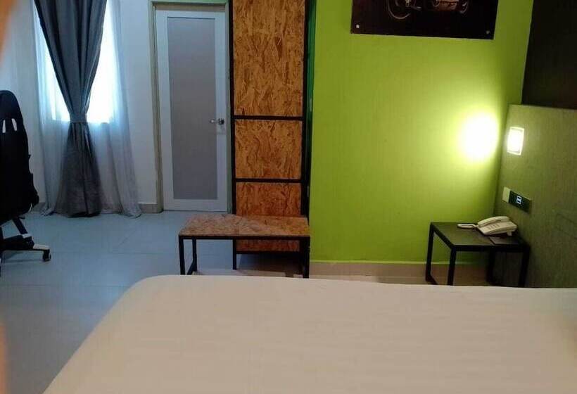 בית מלון כפרי Tunas Resort Port Dickson