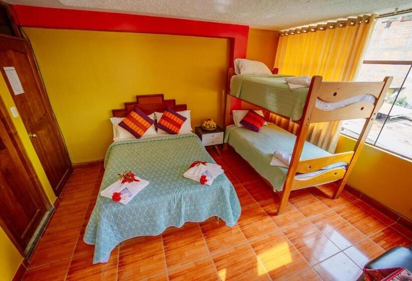 هتل Yacumama Santa Teresa