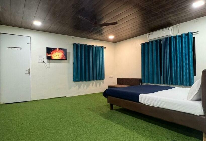 منتجع Kukoos Farm