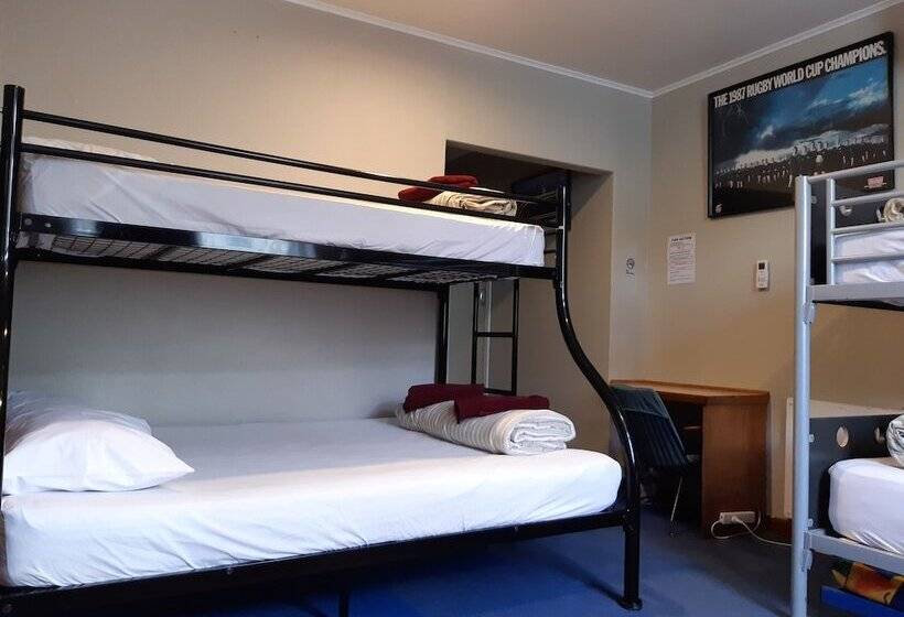 הוסטל Ariki Backpackers