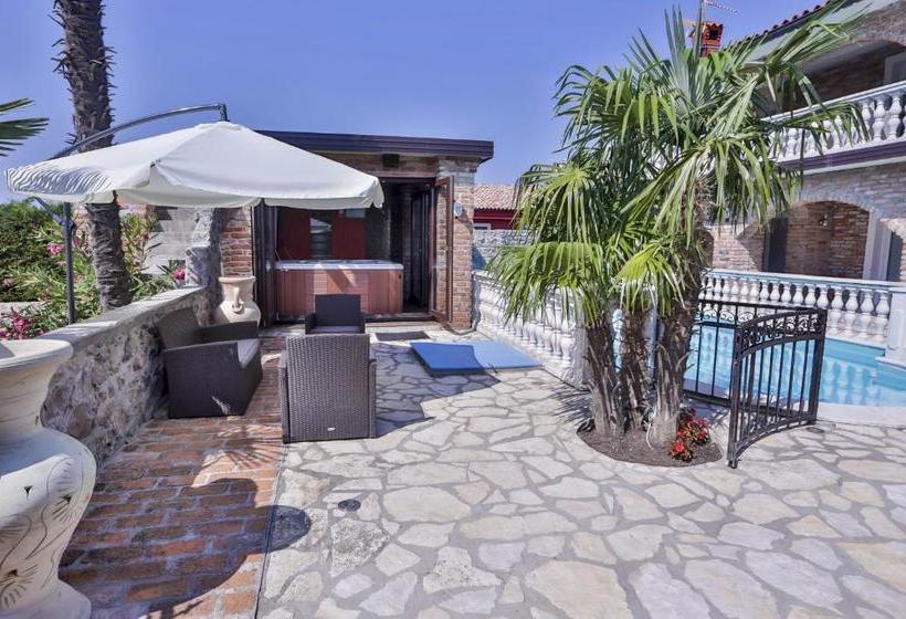 تختخواب و صبحانه Casa Oasa