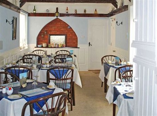 مبيت وإفطار Ocean Breeze Guest House