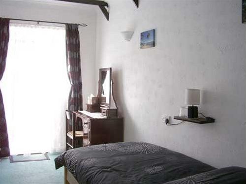 مبيت وإفطار Ocean Breeze Guest House