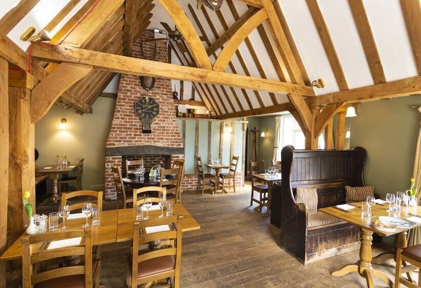 مبيت وإفطار The Red Lion Hinxton