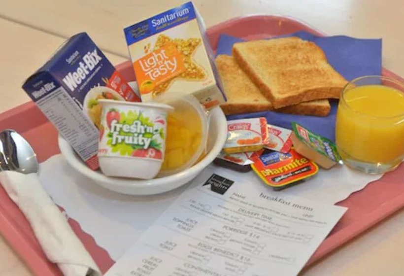 Brougham Heights Motel