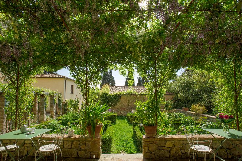 Castello Di Fonterutoli Wine Resort