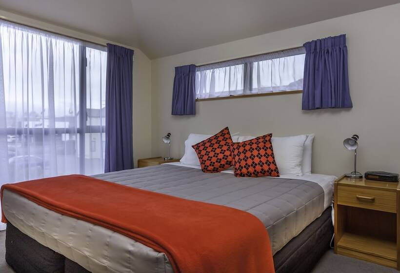 Deans Bush Motel