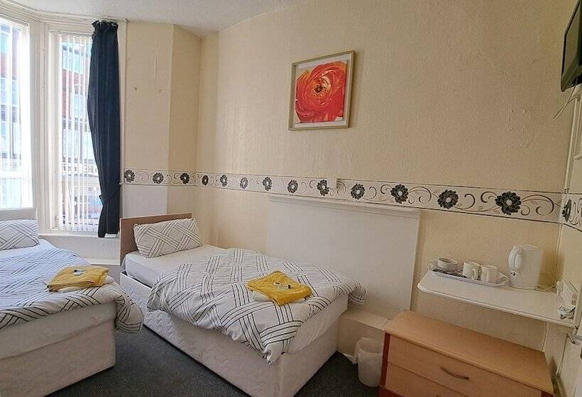 Fern Villa Hotel   Albert Road