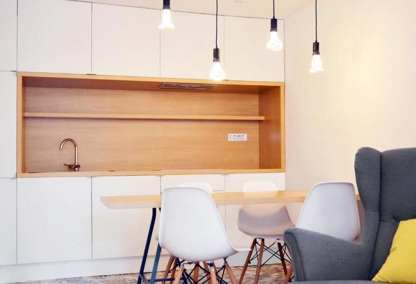 Forgotten Garden Apartments And Rooms