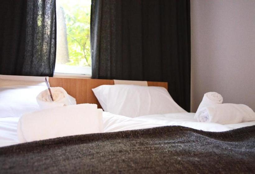 Forgotten Garden Apartments And Rooms