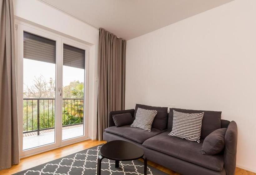 Forgotten Garden Apartments And Rooms