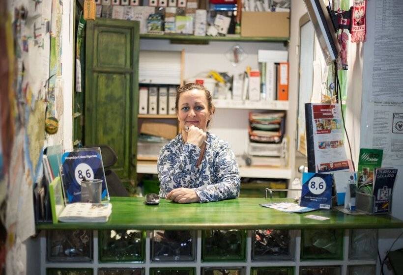 簡易ホテル Hospedaje Lisboa Algeciras