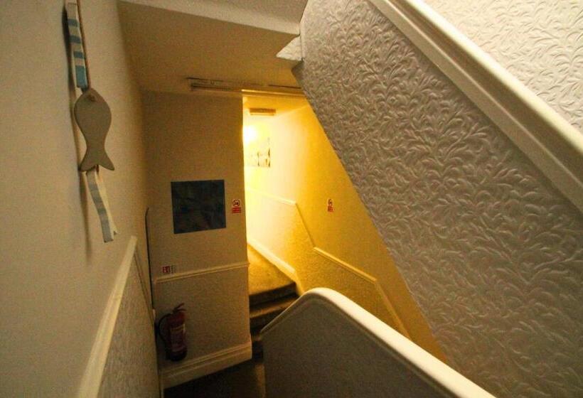 Отель Abbey Lodge