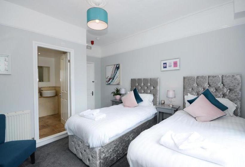 בית מלון כפרי Airden House