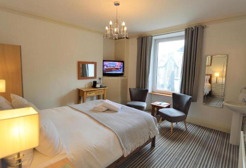 Отель All Seasons Guest House