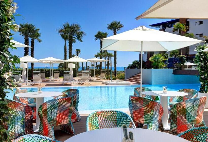 هتل Almar Jesolo Resort & Spa