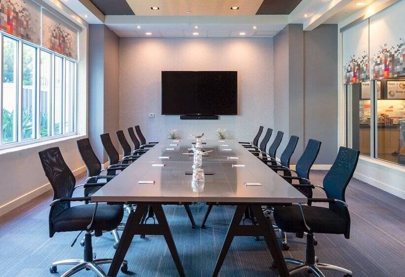 فندق Aloft Tampa Downtown