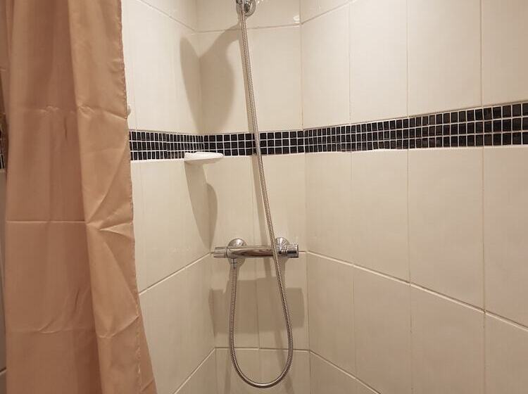 Amsterdam Hotel Brighton Seafront