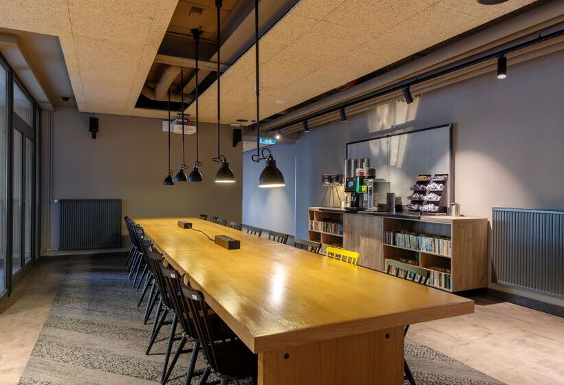 ホテル a&o Amsterdam Zuidoost