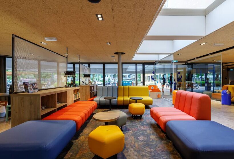 ホテル a&o Amsterdam Zuidoost