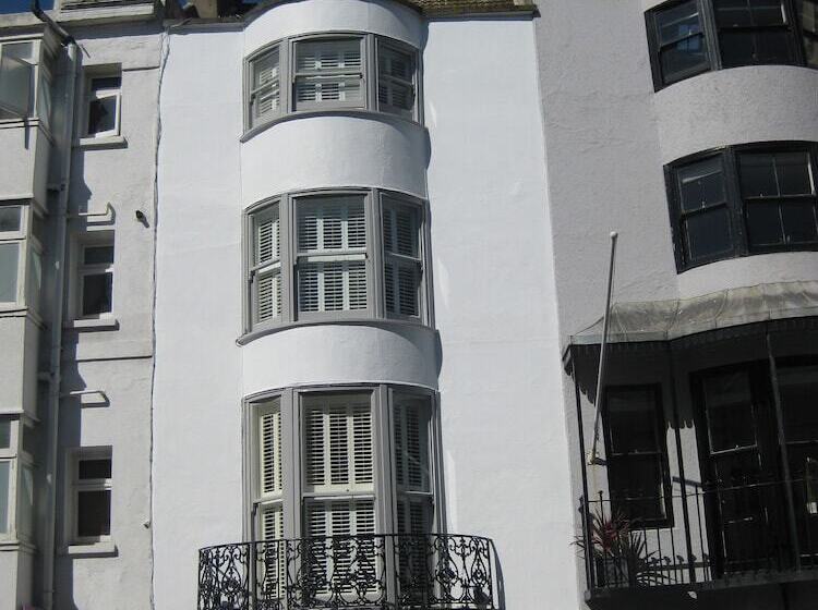 Отель Aquarium Guest House