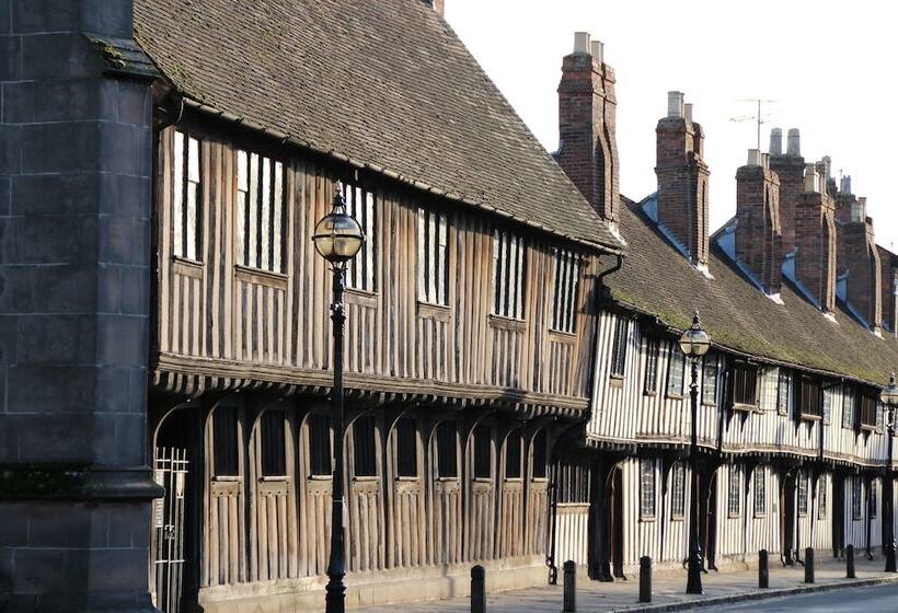 ホテル Arden House