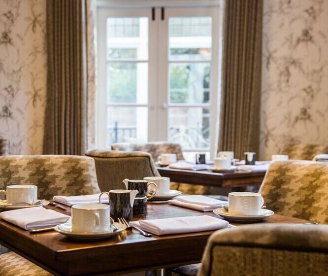 ホテル Arden House