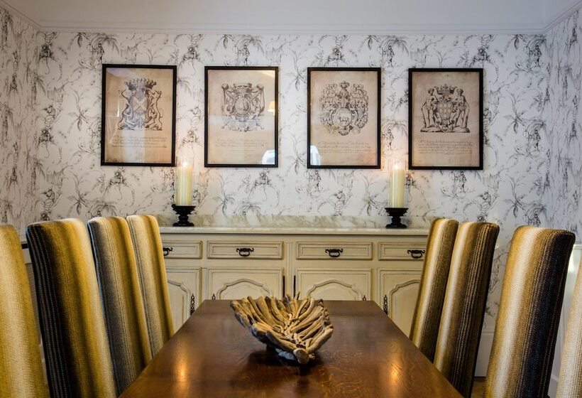 ホテル Arden House