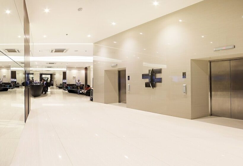 Bayfront Hotel Cebu North Reclamation