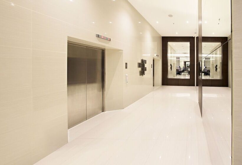 Bayfront Hotel Cebu North Reclamation