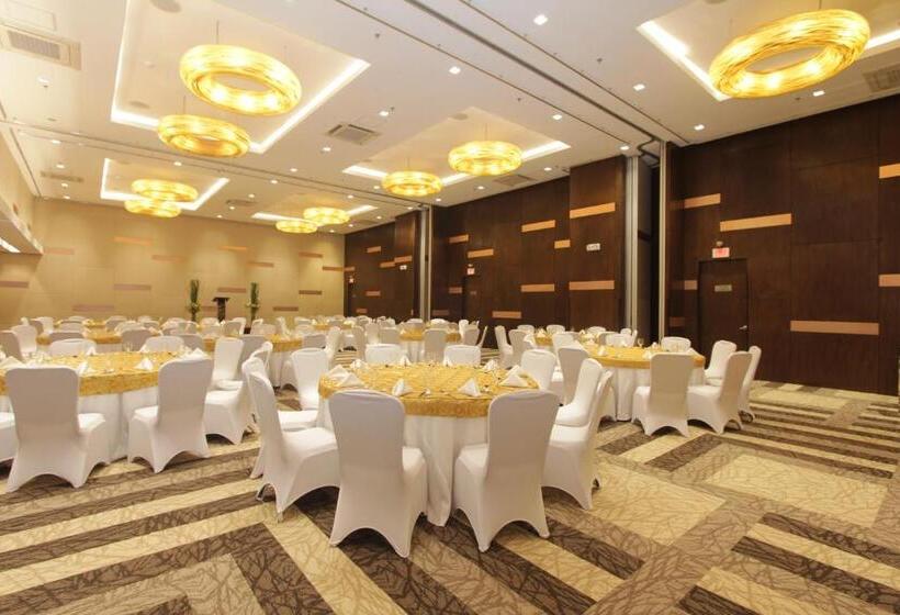 Bayfront Hotel Cebu North Reclamation