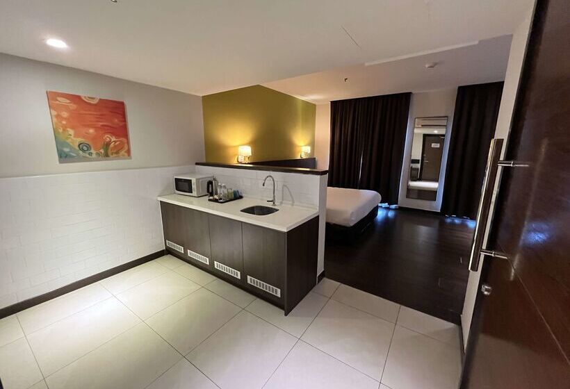 호텔 I City Trademark Collection By Wyndham