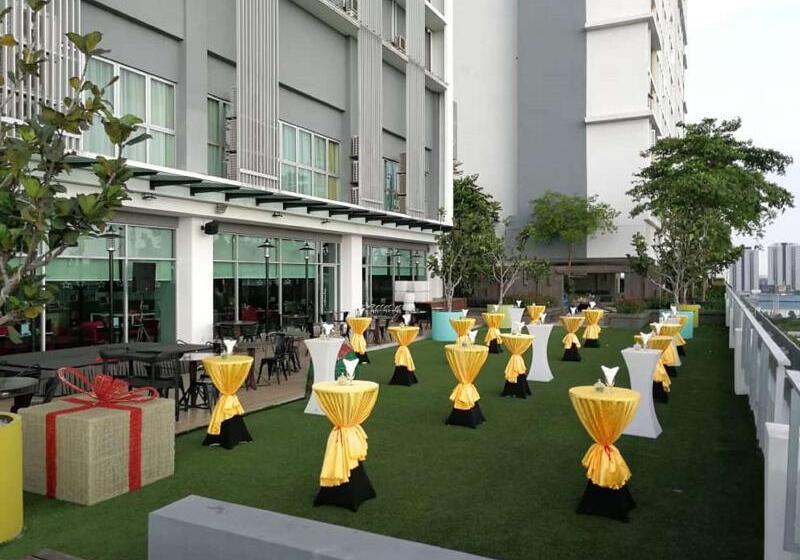 호텔 I City Trademark Collection By Wyndham