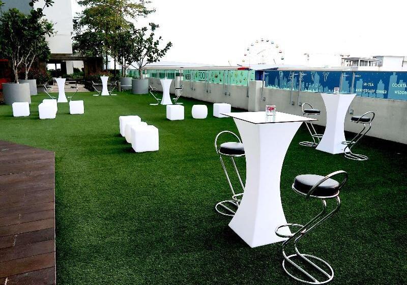 호텔 I City Trademark Collection By Wyndham