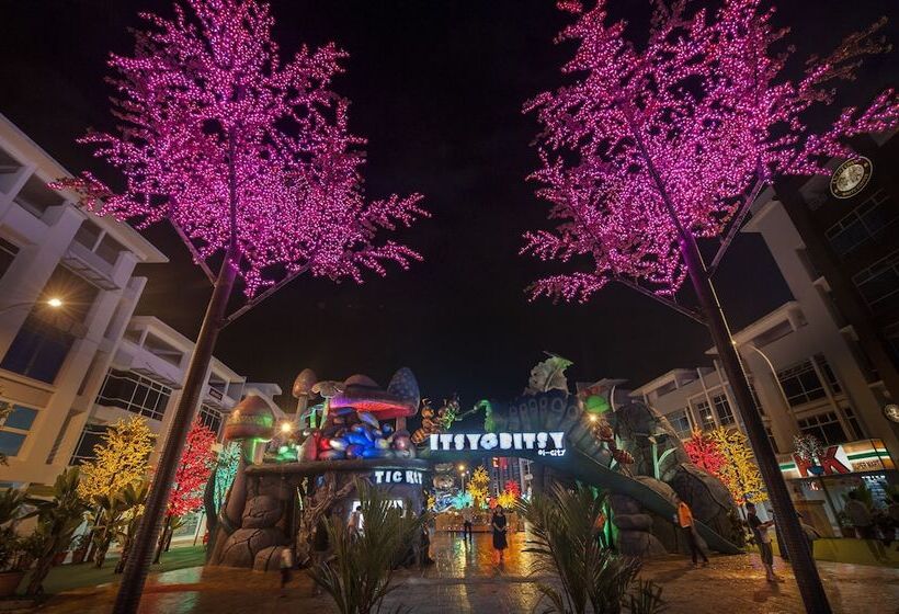 호텔 I City Trademark Collection By Wyndham