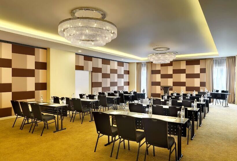 호텔 I City Trademark Collection By Wyndham