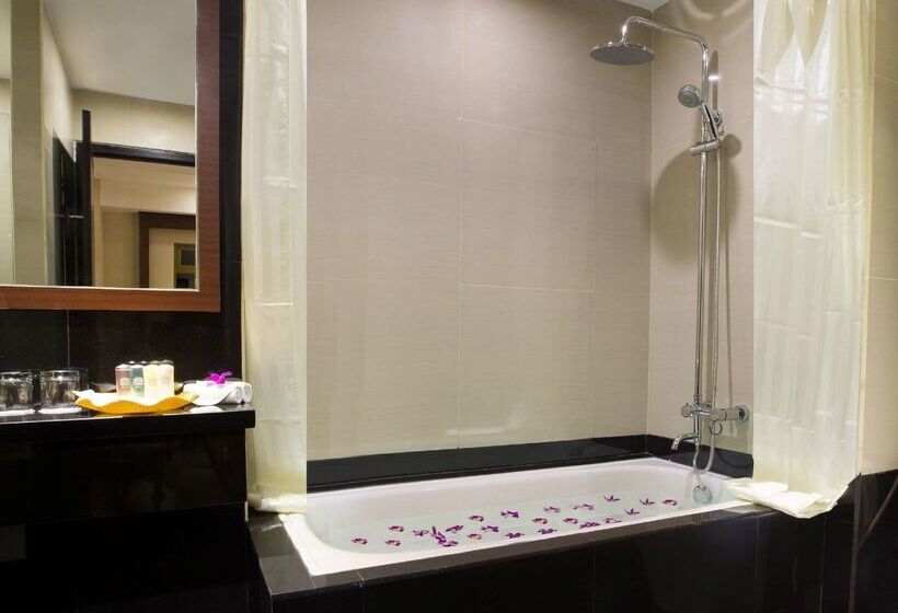 ホテル Best Western Plus Makassar Beach