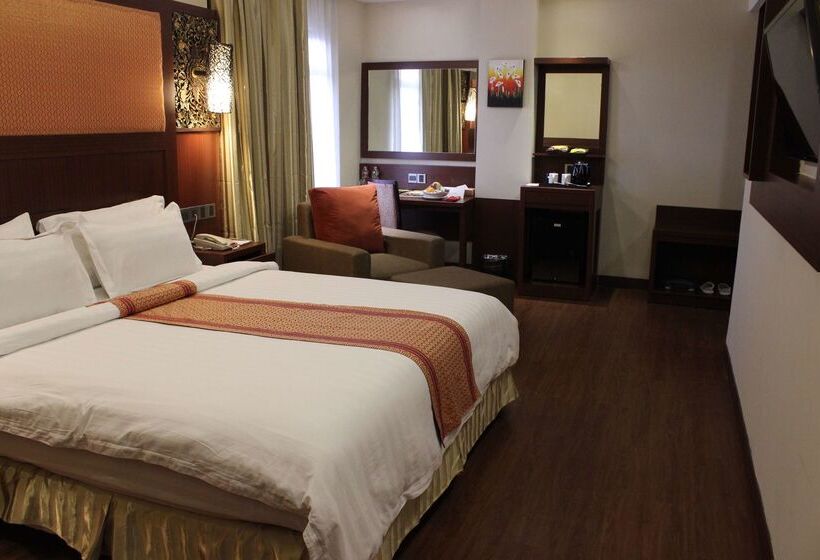 ホテル Best Western Plus Makassar Beach