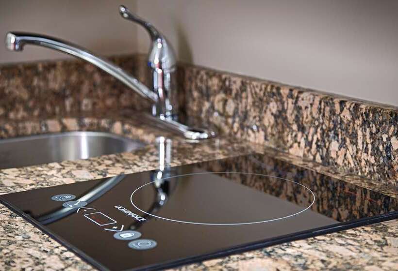 Best Western Plus Peace River Hotel & Suites