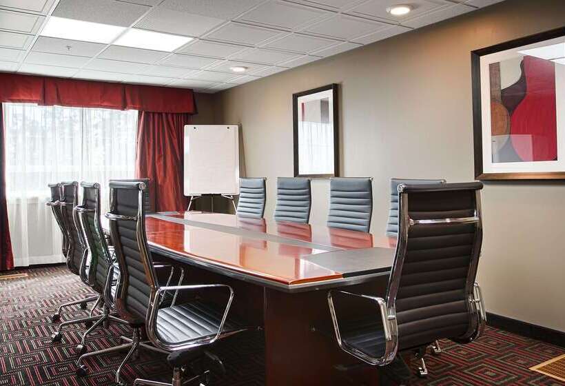 Best Western Plus Peace River Hotel & Suites