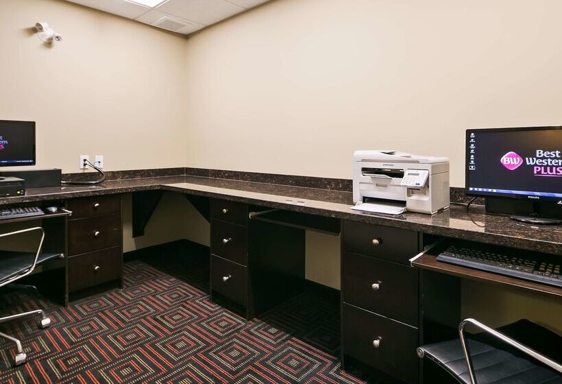 Best Western Plus Peace River Hotel & Suites