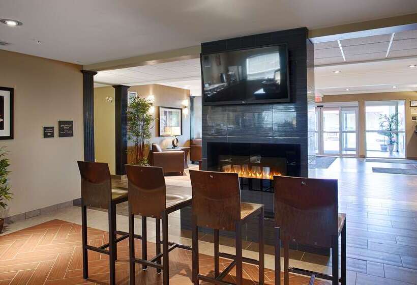 Best Western Plus Peace River Hotel & Suites