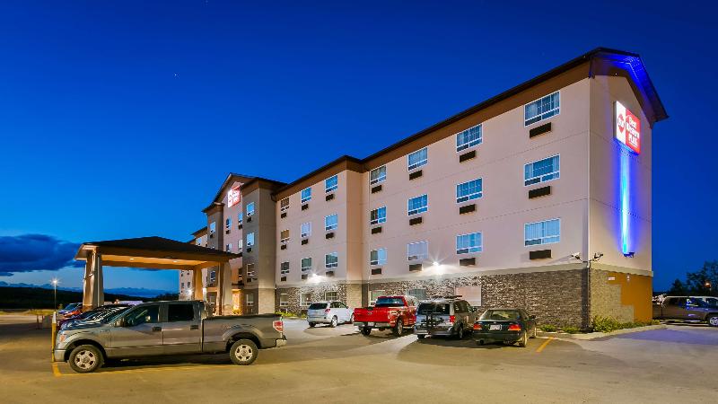 Best Western Plus Peace River Hotel & Suites