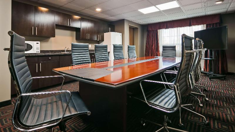 Best Western Plus Peace River Hotel & Suites