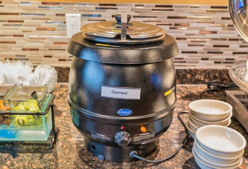 Best Western Plus Peace River Hotel & Suites