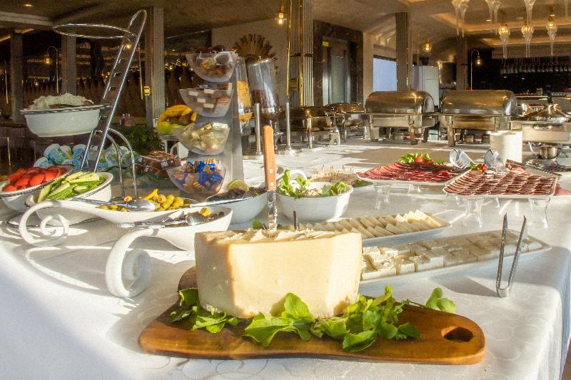 هتل Bushi Resort & Spa